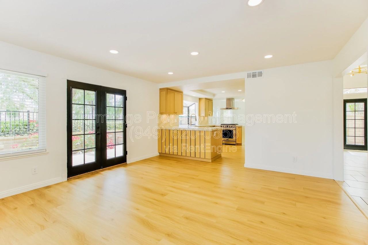 28142 Ambar - Photo 2 of 19