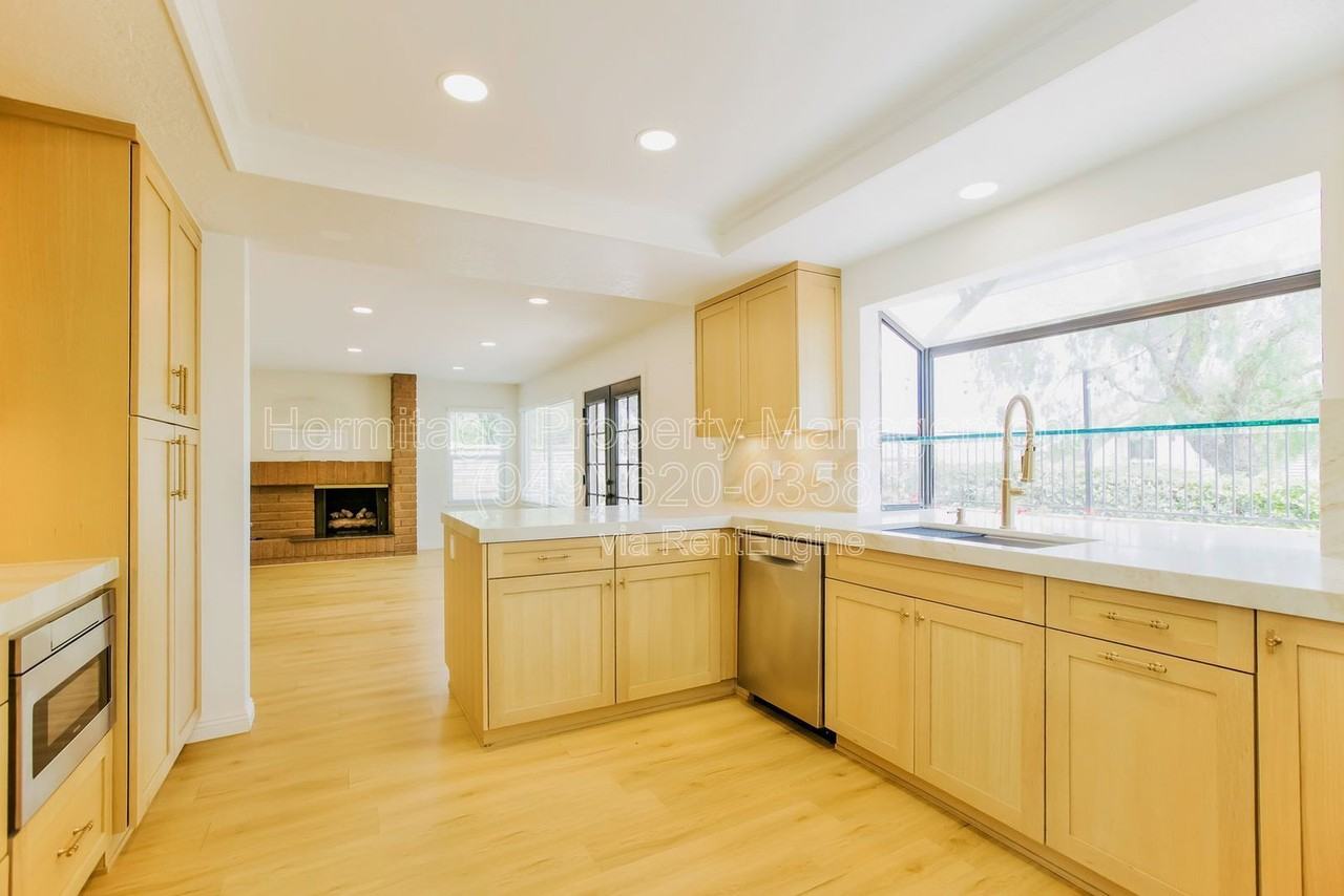 28142 Ambar - Photo 5 of 19