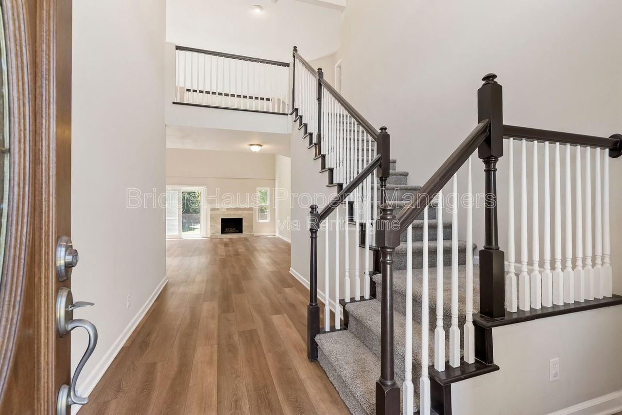 3508 Chauncey Rd - Photo 6 of 50