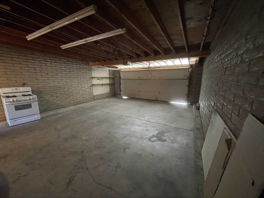 7655 E Tulip Tree St - Photo 3 of 31