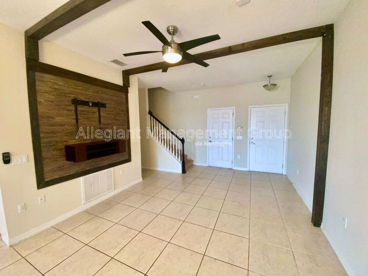 2363 Seven Oaks Dr - Photo 3 of 15