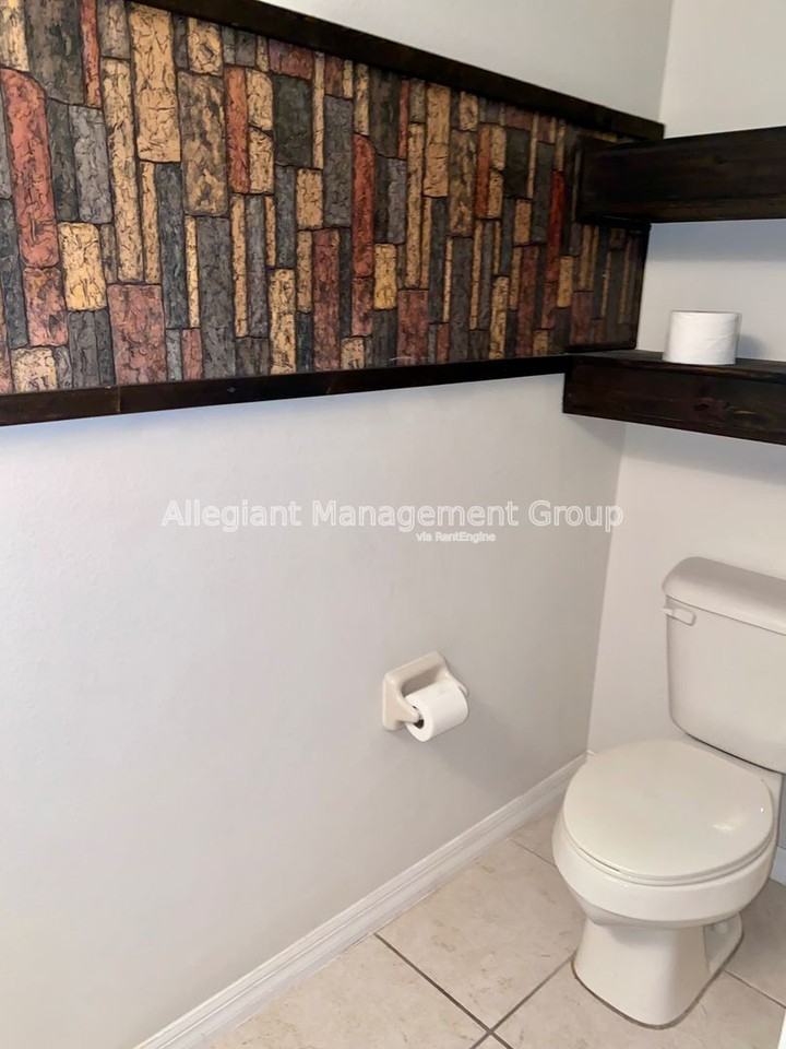 2363 Seven Oaks Dr - Photo 5 of 15