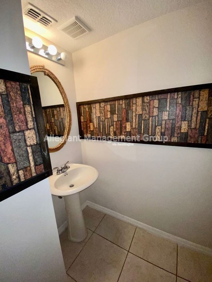 2363 Seven Oaks Dr - Photo 6 of 15