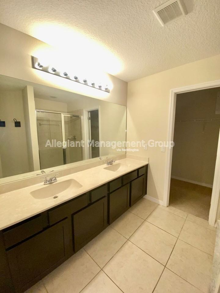 2363 Seven Oaks Dr - Photo 7 of 15