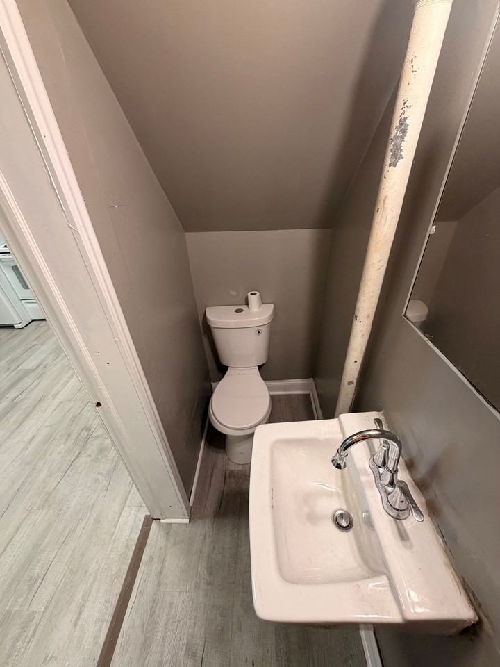 600 N 12th St #1F - Photo 5 of 6