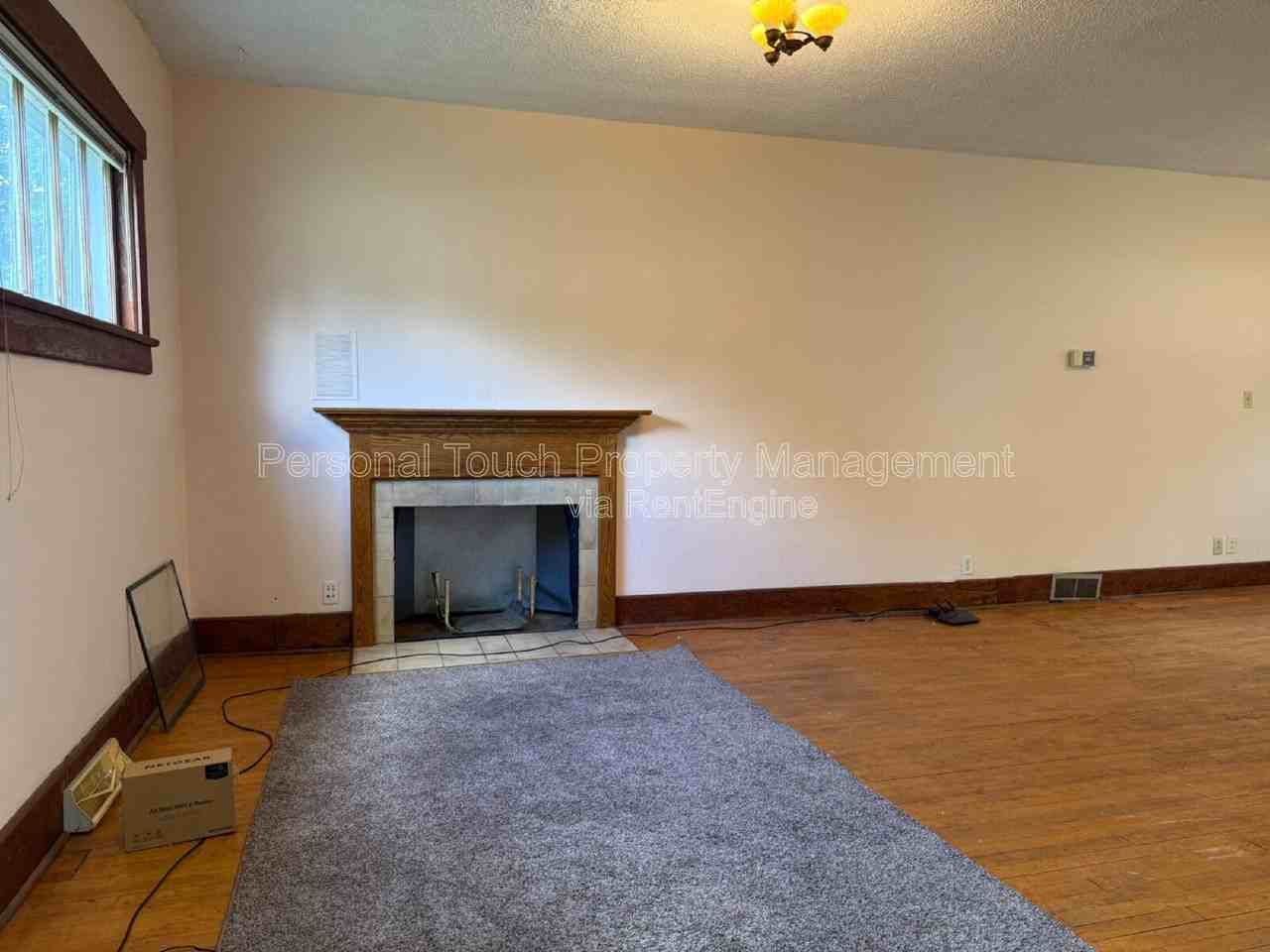 820 11th St N - Photo 4 of 32
