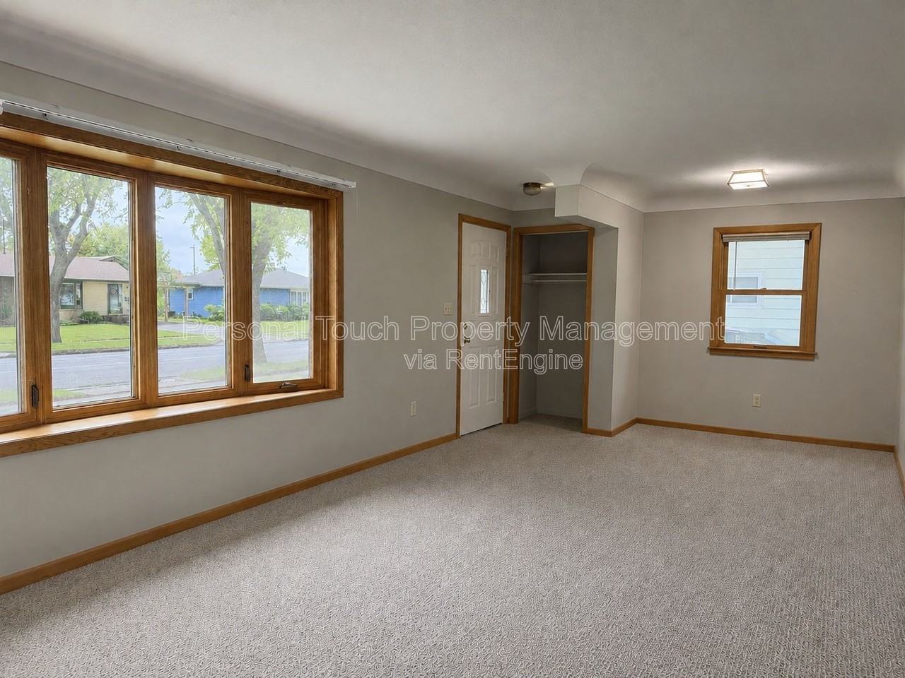 2311 7th St S - Photo 4 of 30