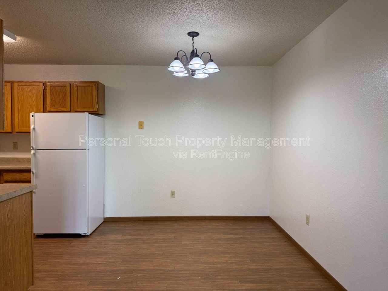 1121 14th Ave E #20 - Photo 7 of 19