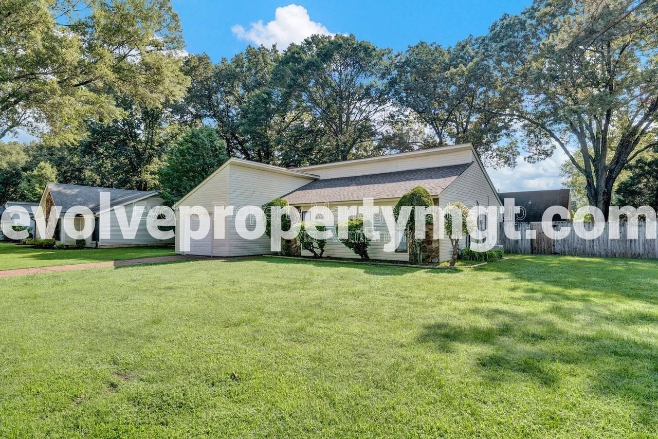 1170 Simmonsridge Dr - Photo 4 of 30