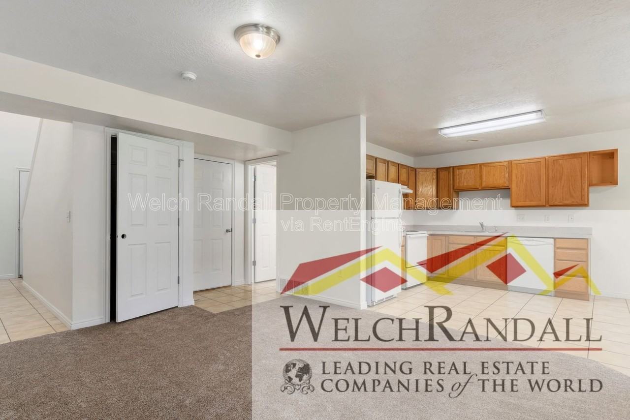1428 N 2575 E #2 - Photo 3 of 15