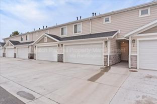 1177 W Shady Brook Ln #4 - Photo 1 of 1