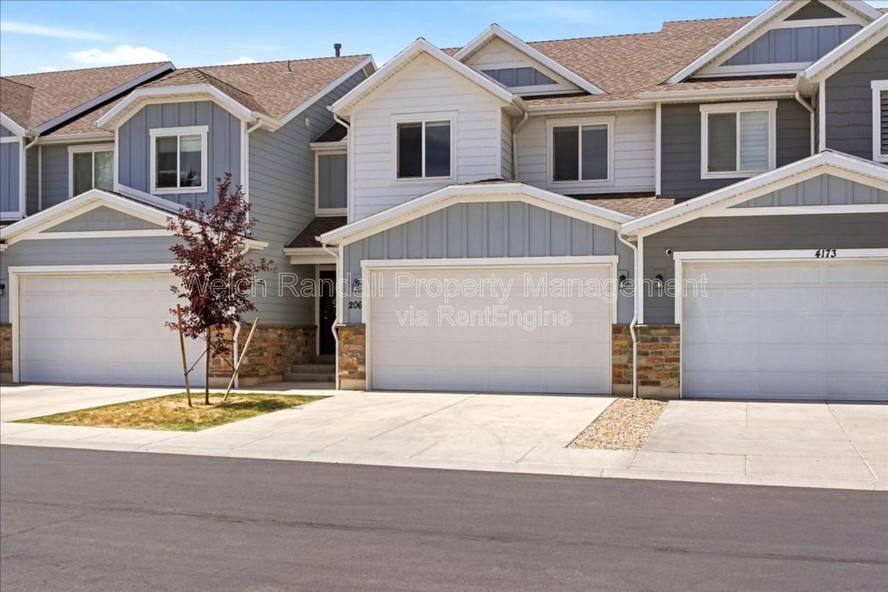 4173 S 2825 W #206 - Photo 2 of 34