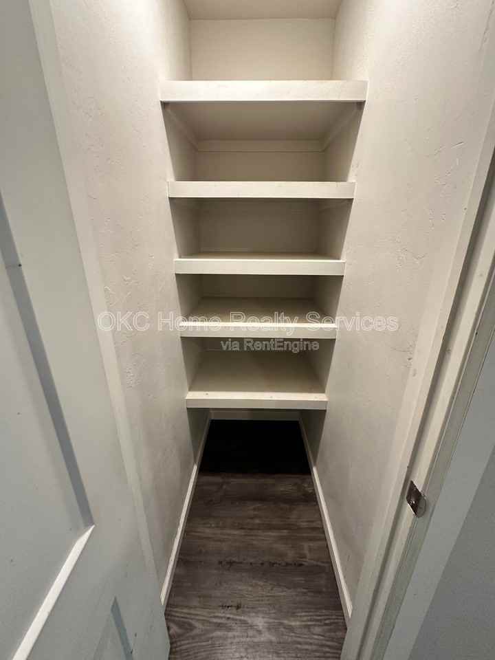 409 Summit Ridge Dr - Photo 4 of 18