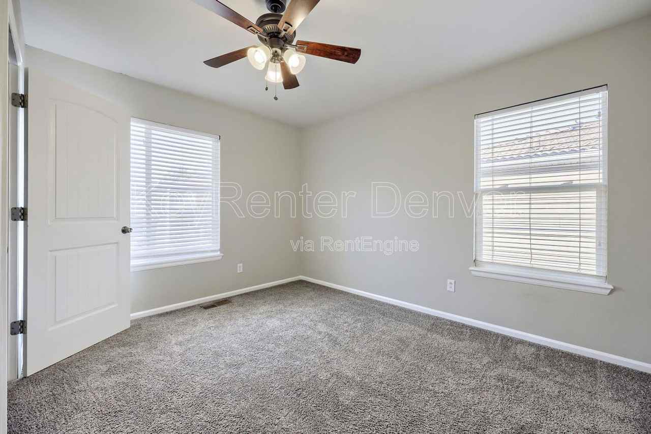 19026 E 51st Pl - Photo 6 of 12