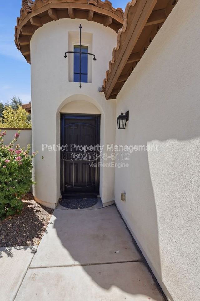 20767 W Hamilton St - Photo 5 of 36