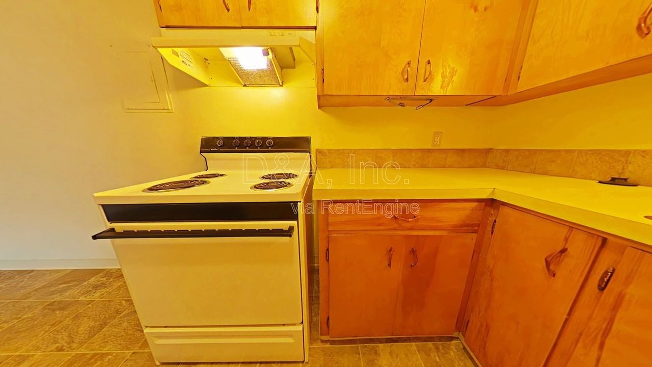 1110 Nw Fillmore Ave - Photo 5 of 12