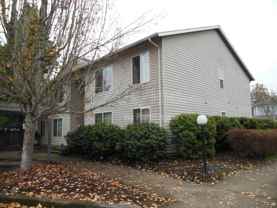 355 Se Lilly Ave #B - Photo 1 of 1
