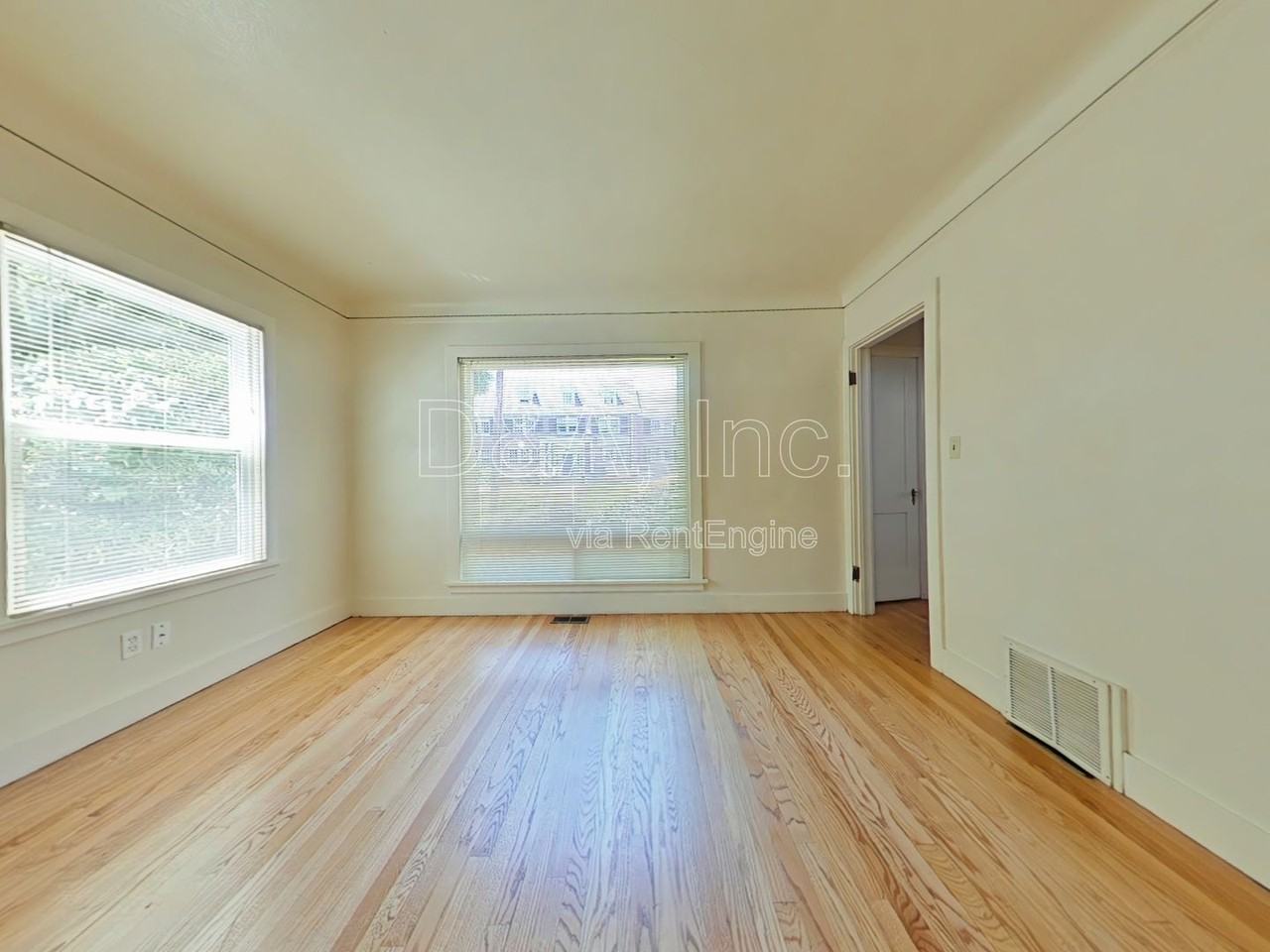 337 Nw 23rd St - Photo 2 of 13
