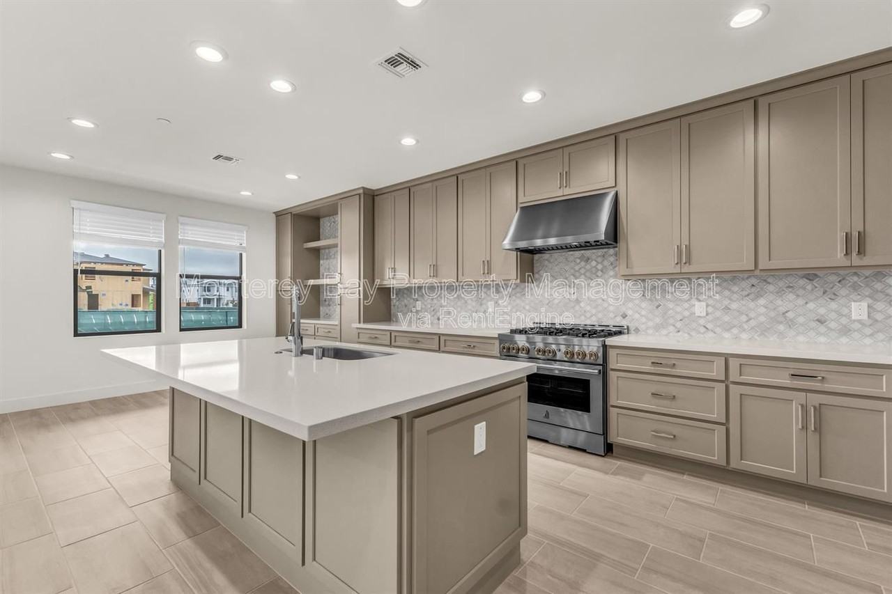 2314 Osprey Ave - Photo 6 of 43