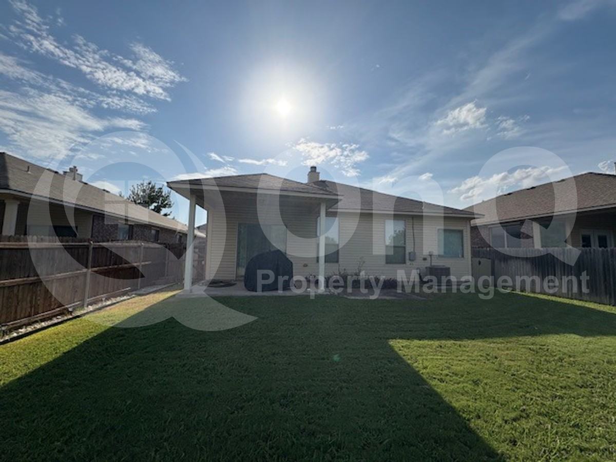 14308 Polo Ranch St - Photo 4 of 20