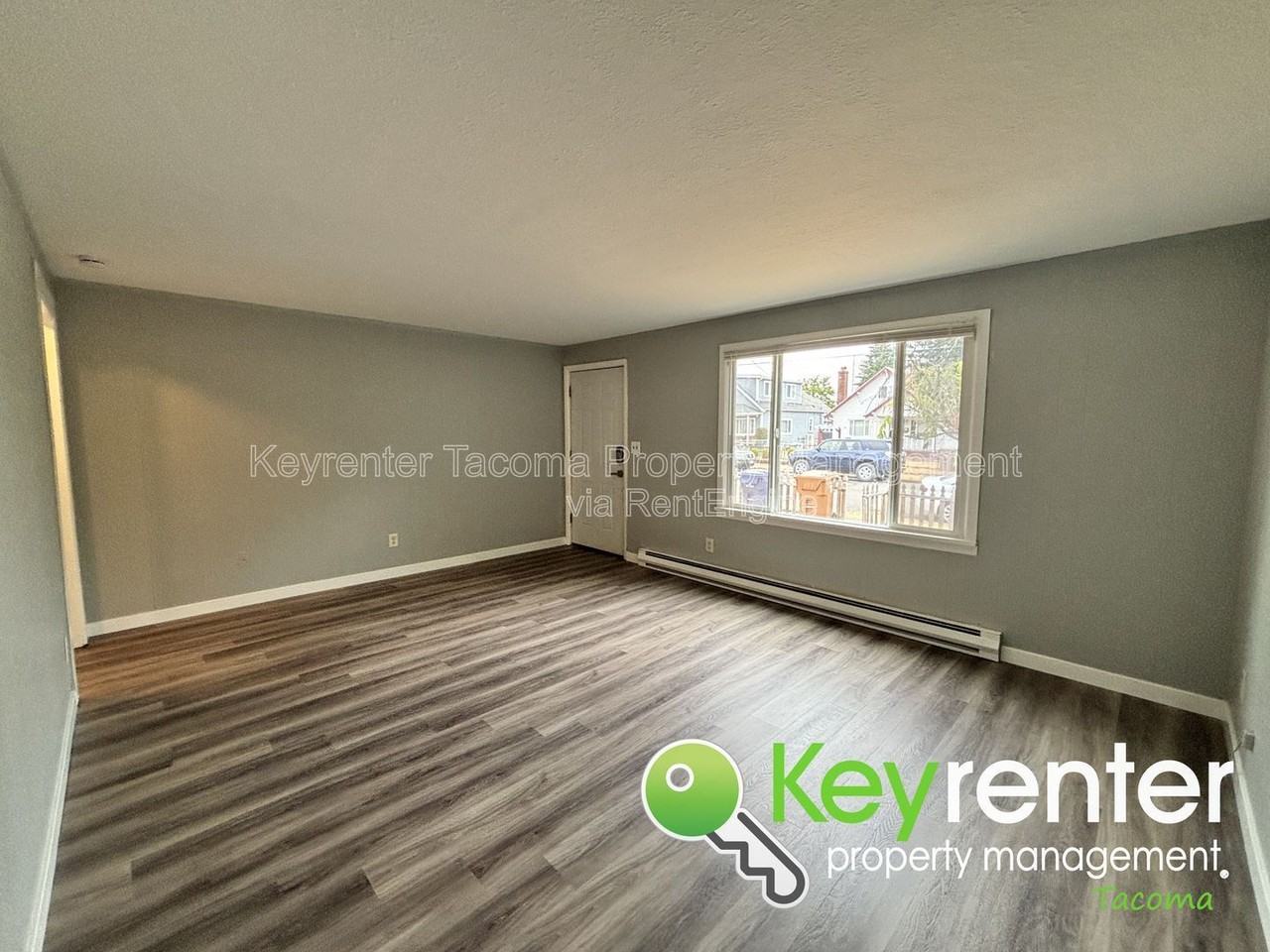 7220 S Warner St - Photo 2 of 20
