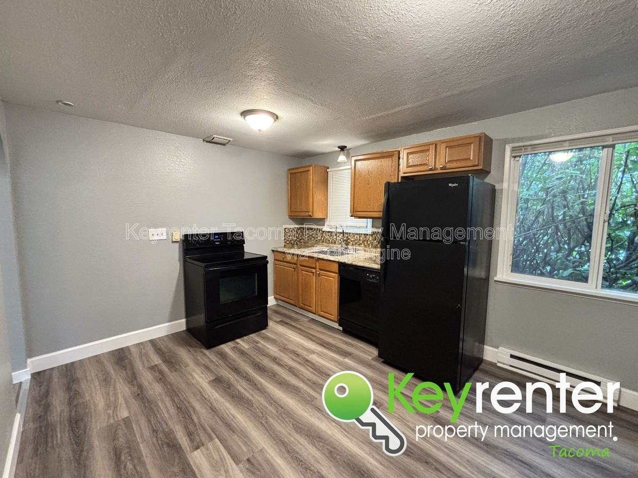 7220 S Warner St - Photo 5 of 20