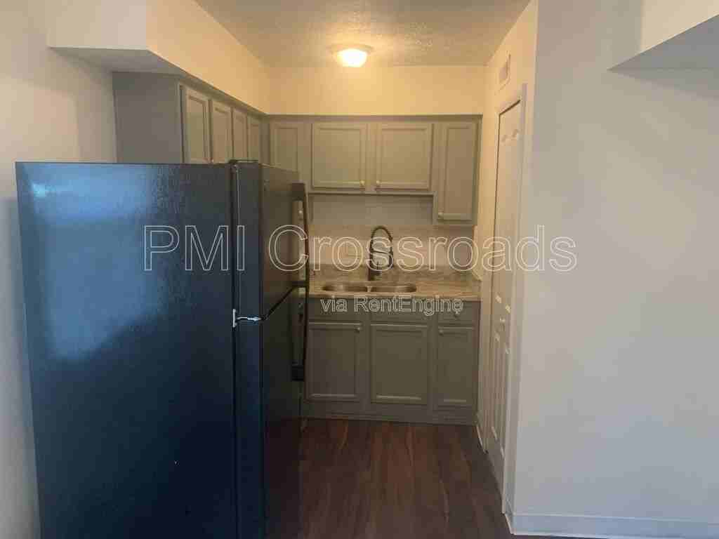 3088 Howey Rd - Photo 4 of 30