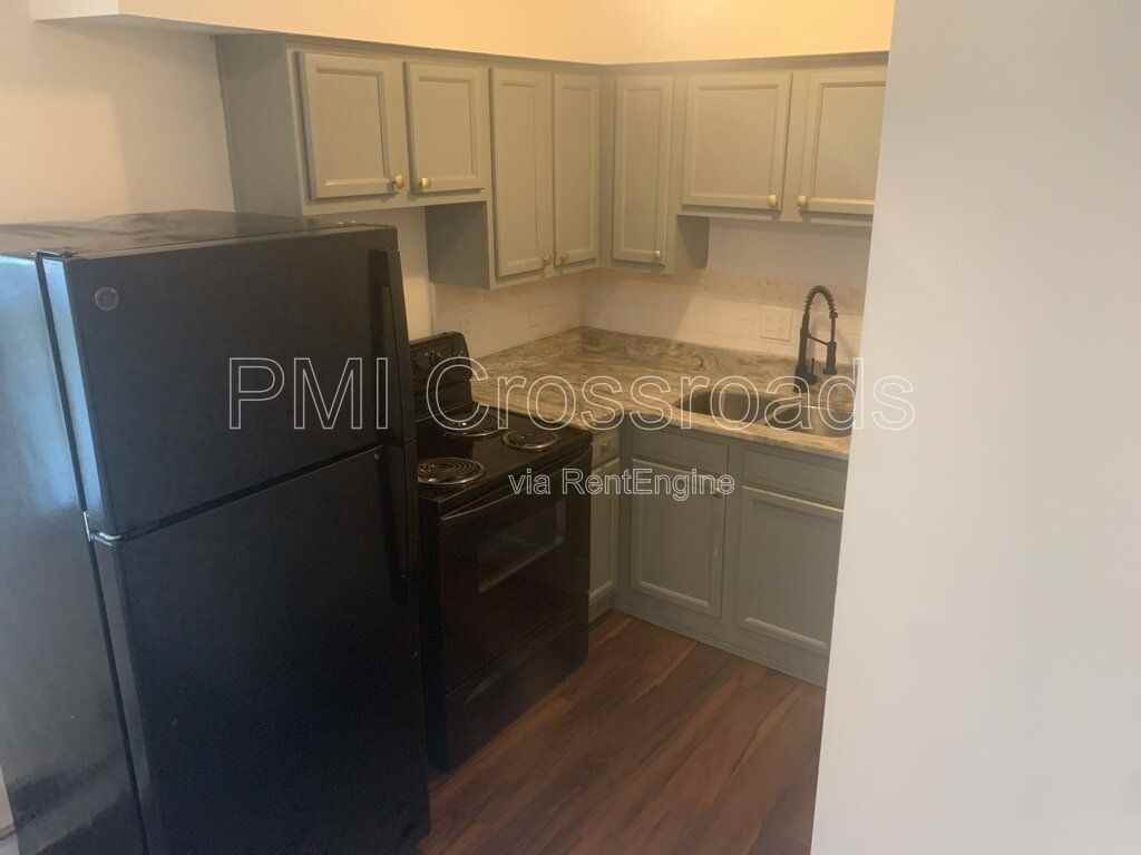 3088 Howey Rd - Photo 6 of 30