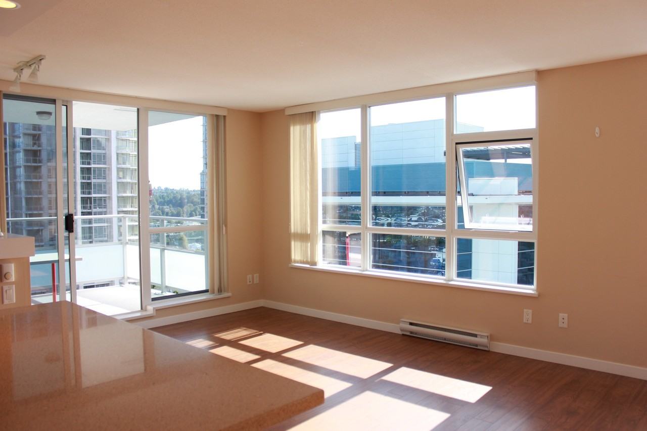 4400 Buchanan St - Photo 3 of 9