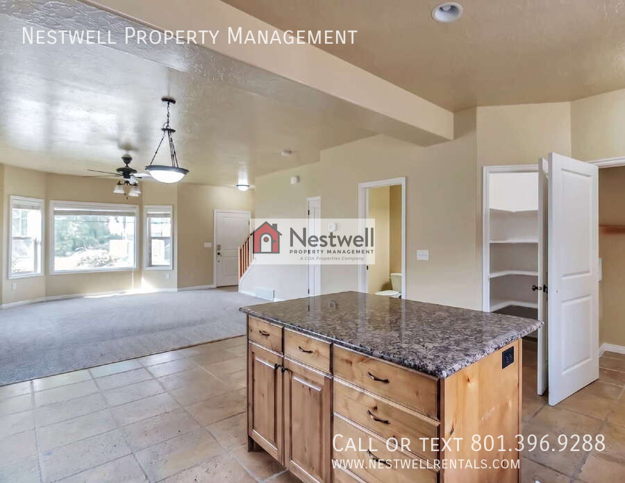 490 E 700 S #507 - Photo 4 of 30