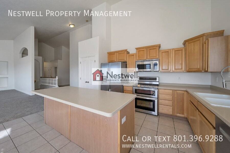 481 E Lana Ct - Photo 7 of 50