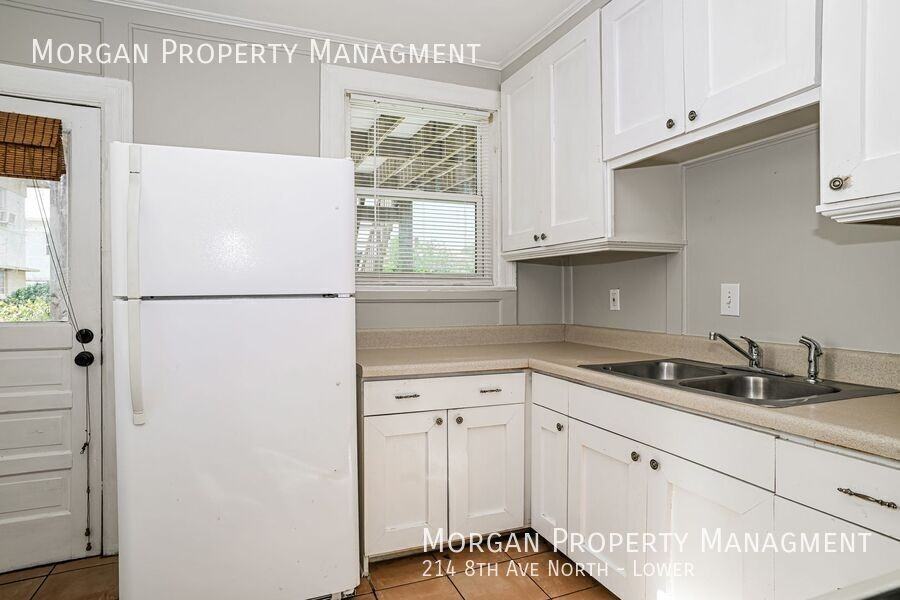 214 8th Ave N - Photo 2 of 20