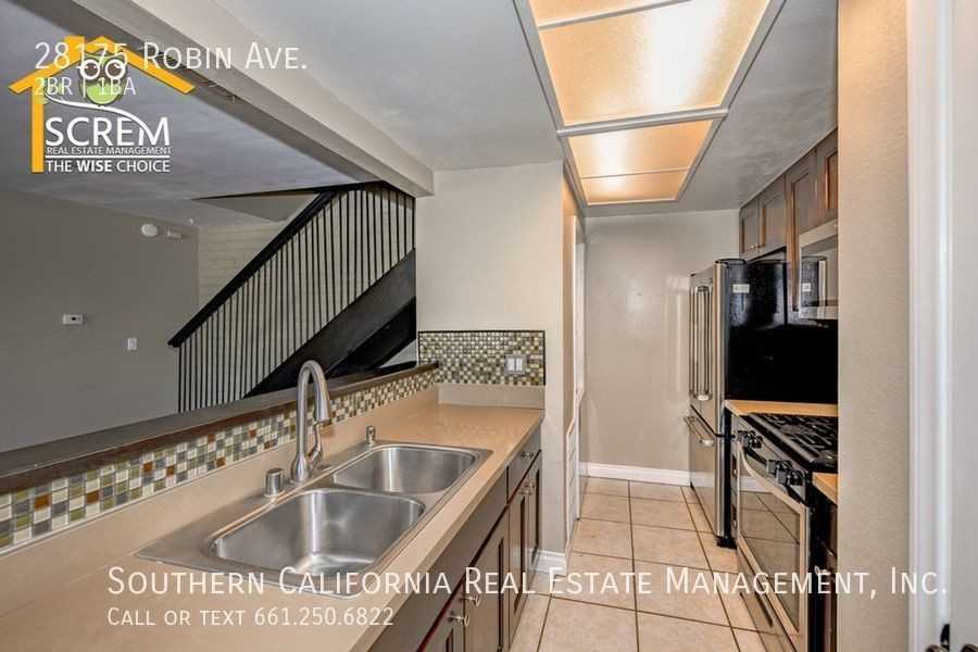 28175 Robin Ave - Photo 6 of 14