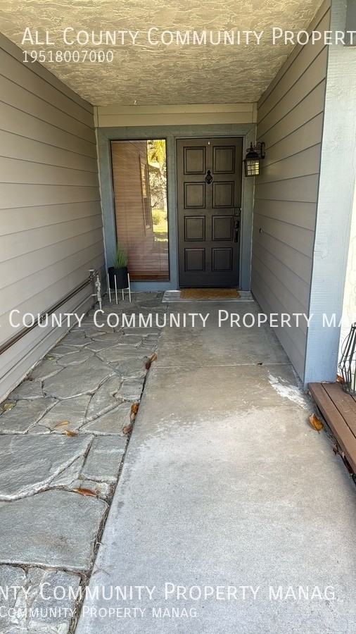 42566 Escolacata Dr - Photo 3 of 28