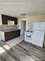 featured image of 807 Wellington Ave #2