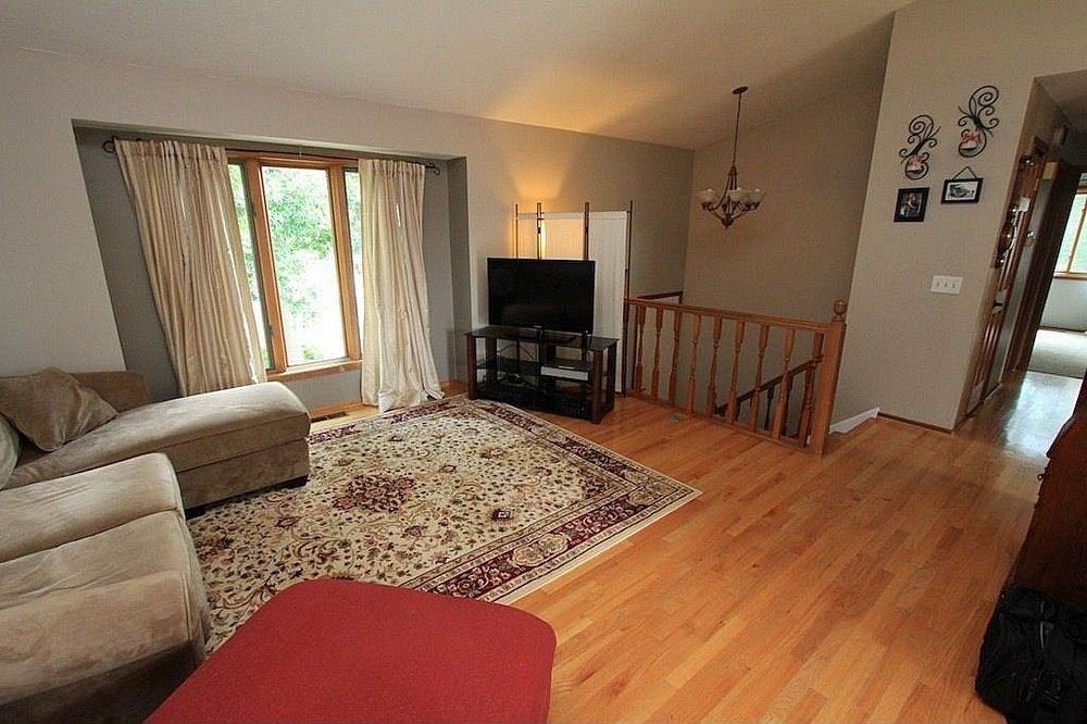 1166 Westbury Knls - Photo 2 of 16