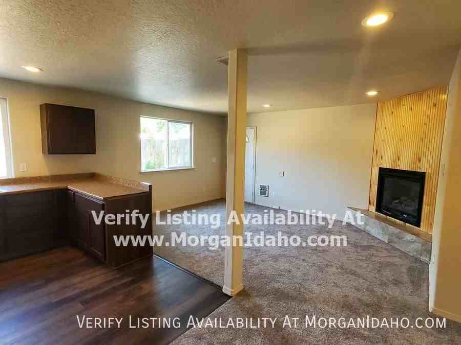 516 18th Ave N #STEA - Photo 4 of 12