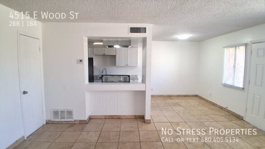 4515 E Wood St - Photo 3 of 21