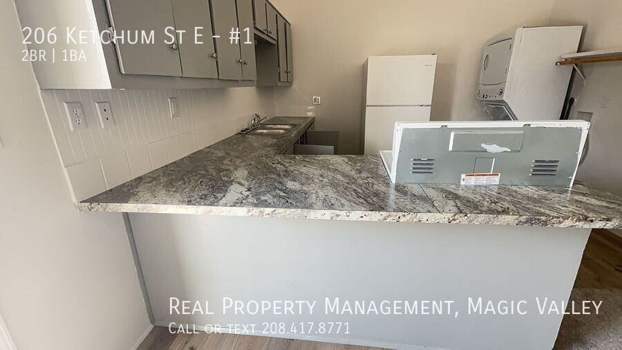 206 Ketchum St E #1 - Photo 2 of 15