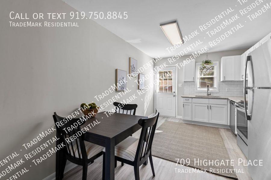 709 Highgate Pl - Photo 3 of 25