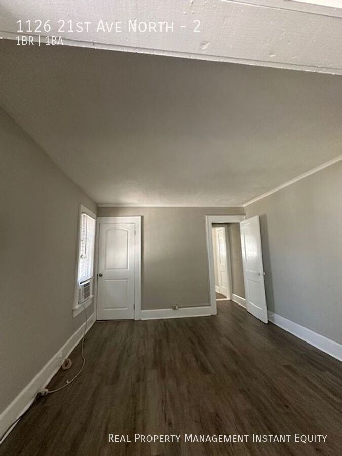 1126 21st Ave N #2 - Photo 7 of 18