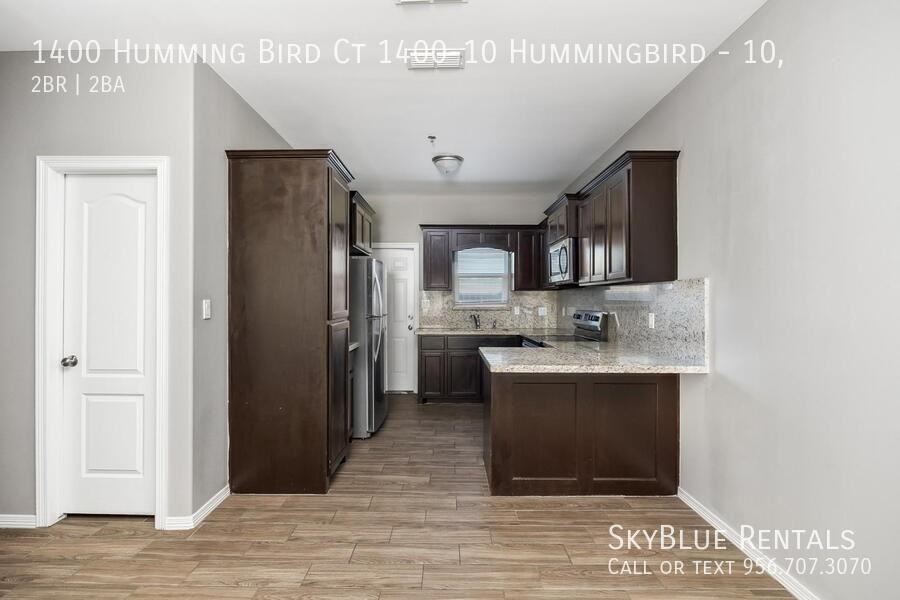 1400 Hummingbird Ct #10 - Photo 3 of 8