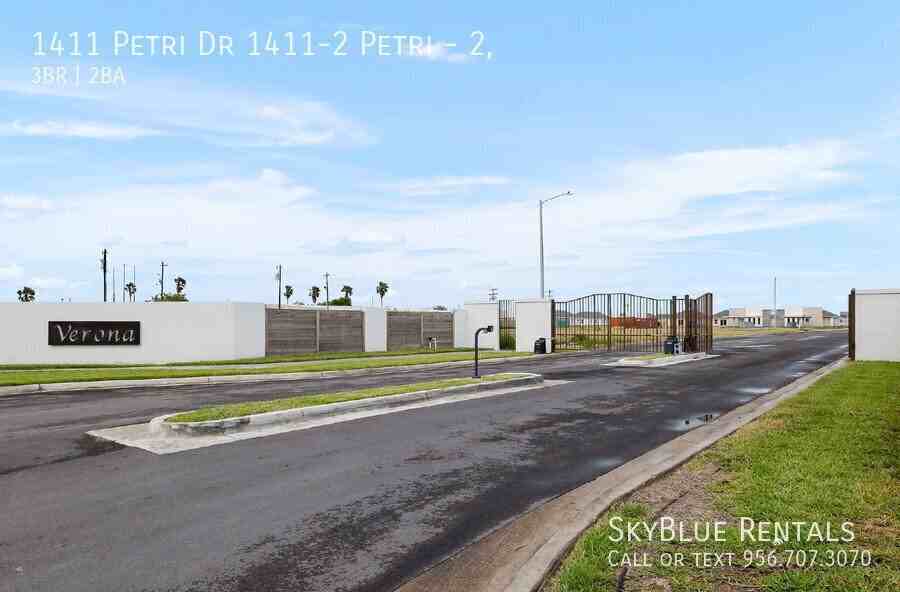 1411 Petri Dr 1411-2 Petri #2 - Photo 2 of 9