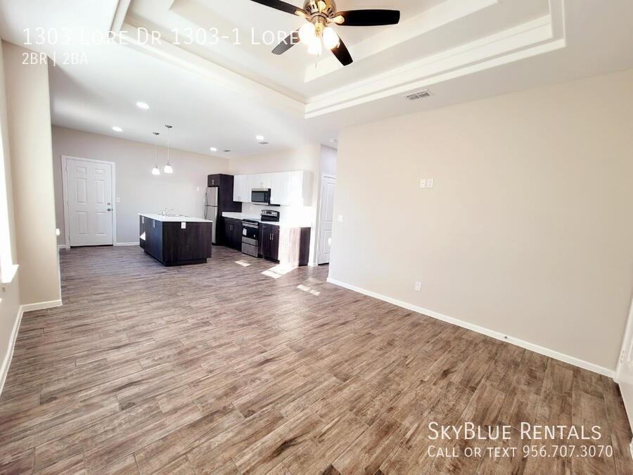 1303 Lore Dr 1303-1 Lore #1 - Photo 4 of 21