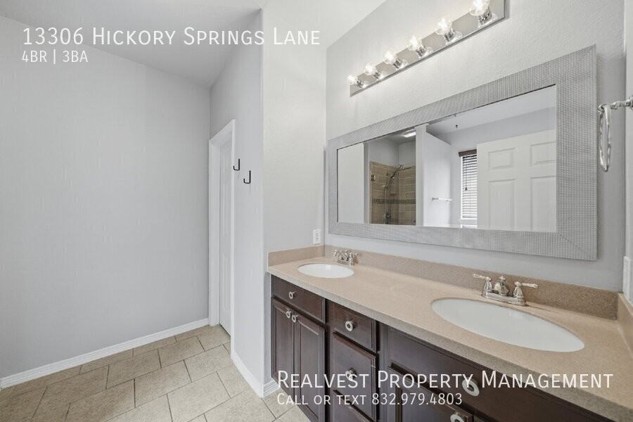 13306 Hickory Springs Ln - Photo 7 of 15