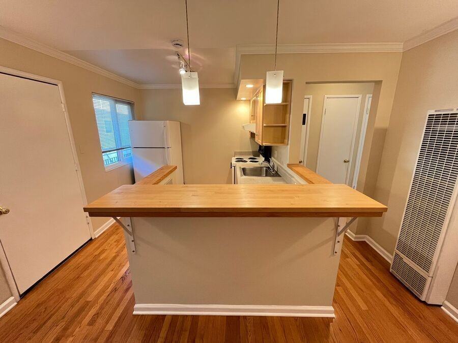 329 Lester Ave #03 - Photo 2 of 14