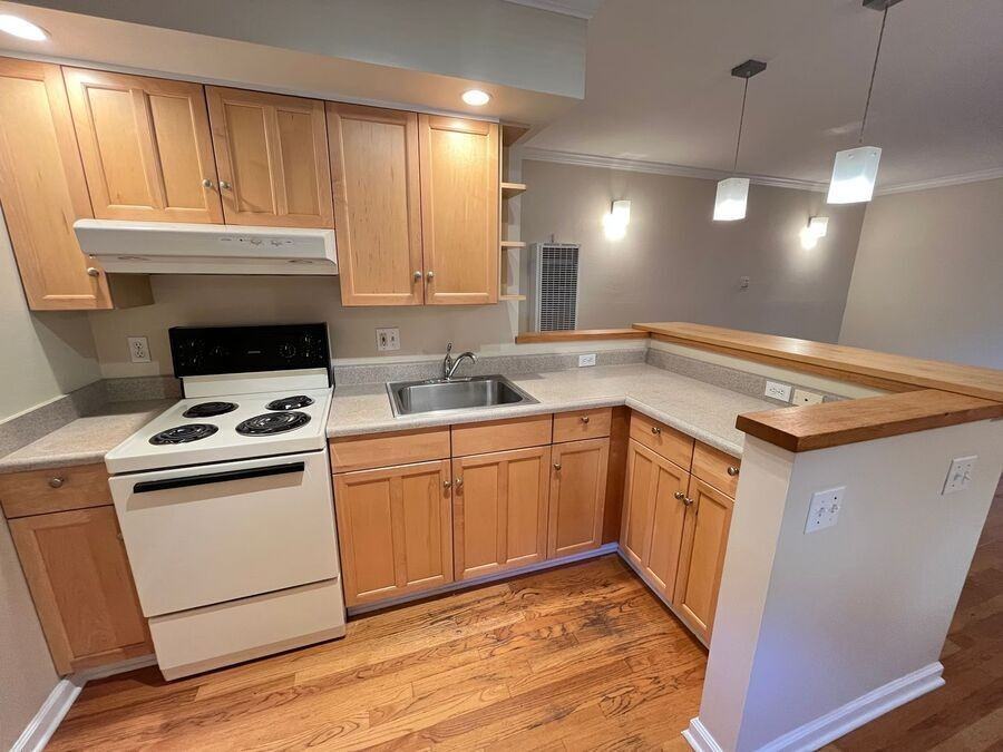 329 Lester Ave #03 - Photo 4 of 14