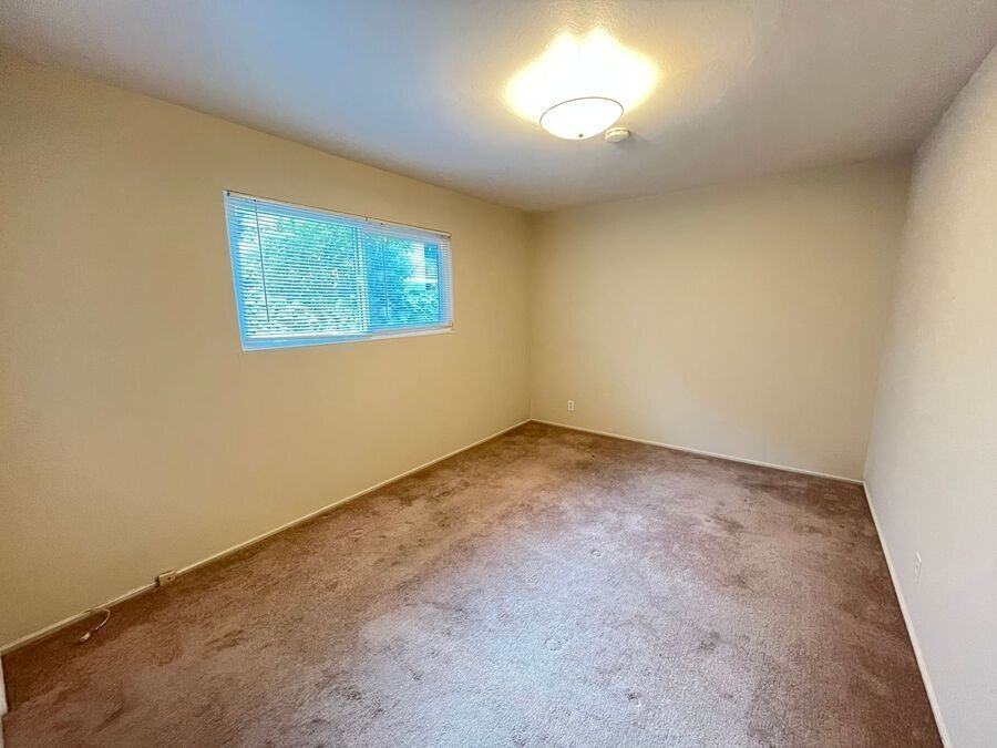 329 Lester Ave #03 - Photo 7 of 14