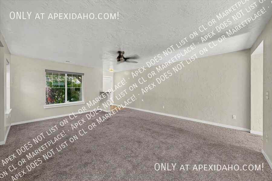 5095 N Maplestone Ave - Photo 7 of 50