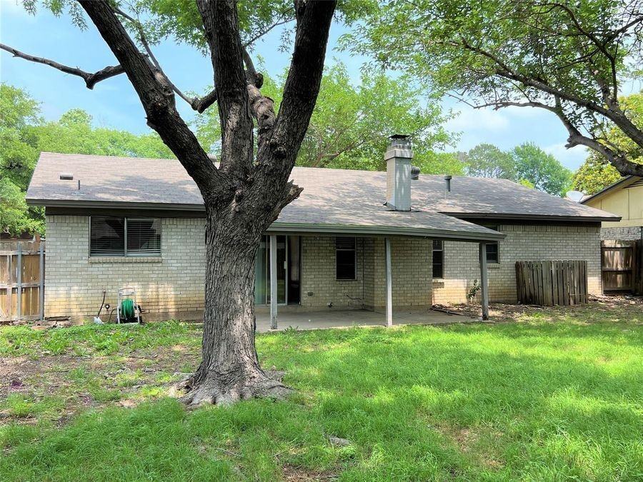 2310 Dartmouth Dr - Photo 2 of 15